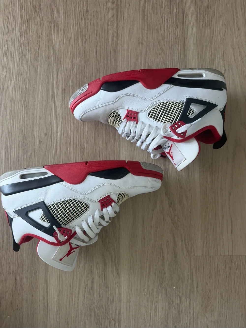 Jordan fire red 4 2020